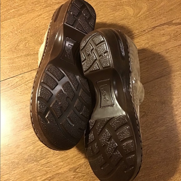 B.O.C. Born Concept Peggy Tan Leather Clogs NWT - Picture 7 of 7